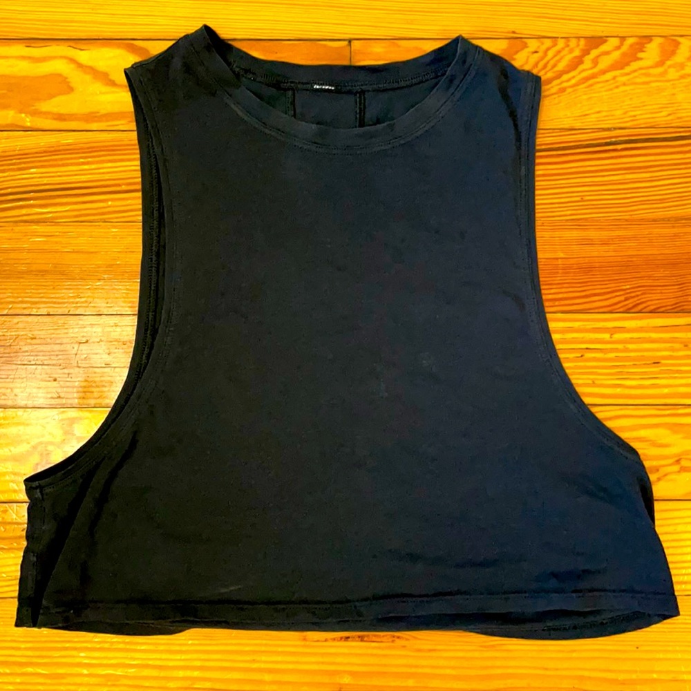 Lululemon muscle crop 2